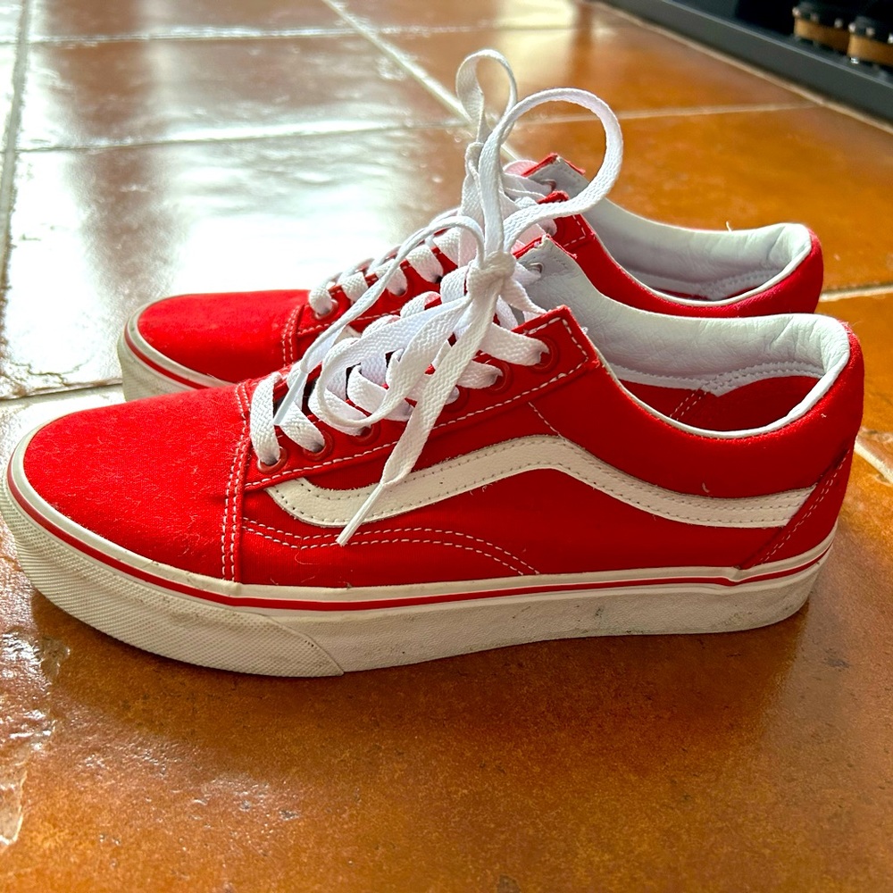 Old Skool Vans Low Red sz. 7M/8.5 W